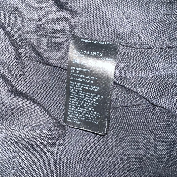 •SOLD• Black leather jacket - Picture 2 of 8